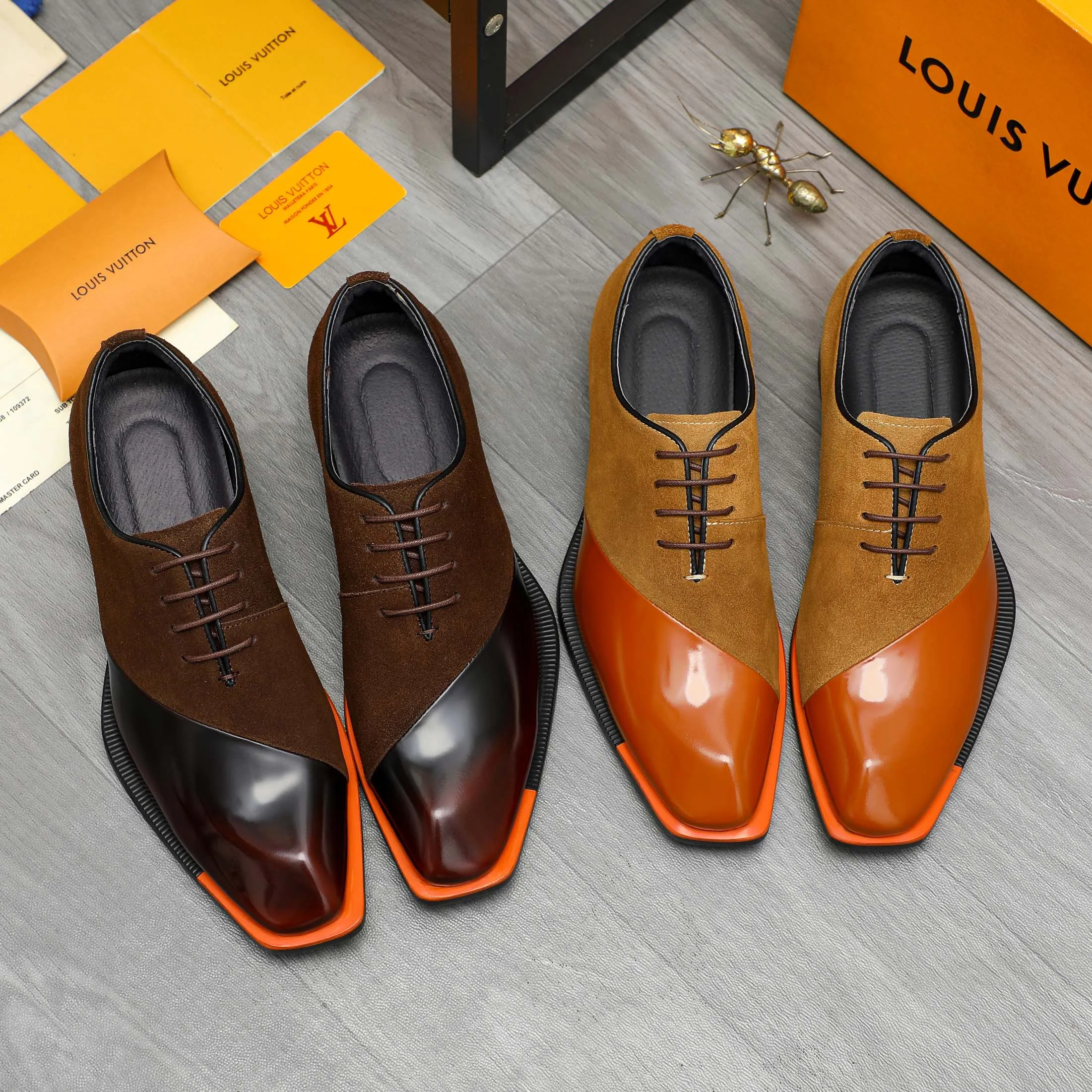 Men's shoes 💰580 Product trademark: LV "Louis Vuitton" business formal lace-up leather shoes Regular size: 37-46 Product materials: Selected high-quality cowhide stitching nubuck leather upper, pigskin lining, rubber outsole